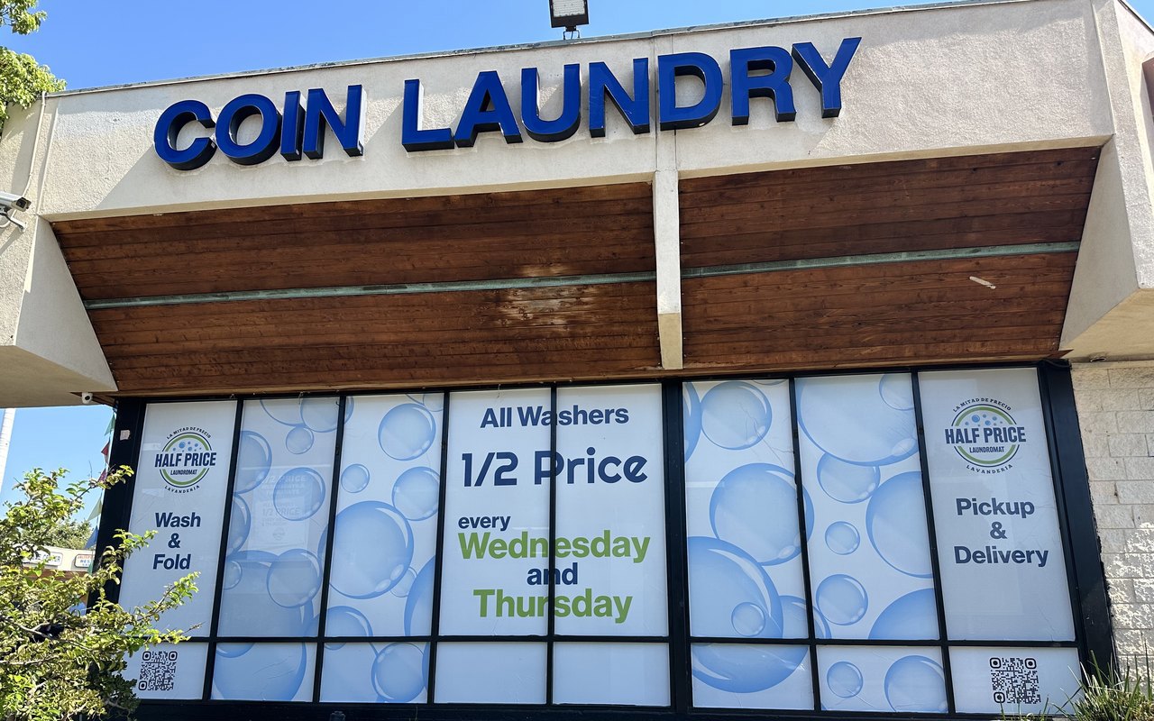 Half Price Laundry storefront: all washers half price every Wednesday and Thursday